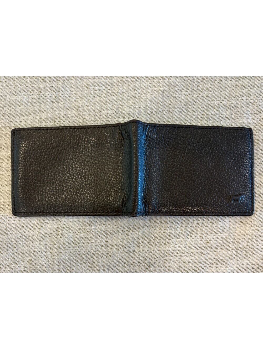 Will Leather Goods Mens Brown Pebble Grain Leather Bifold Wallet Mesh ID Window